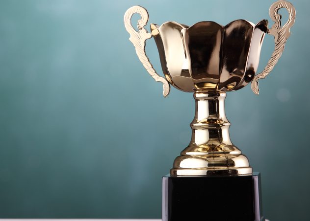 Trophée sur une table