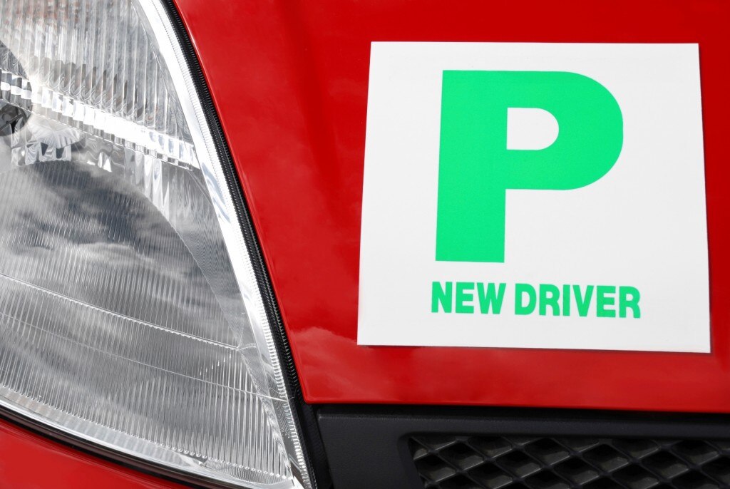 Autocollant « P Nouveau conducteur » sur les soins