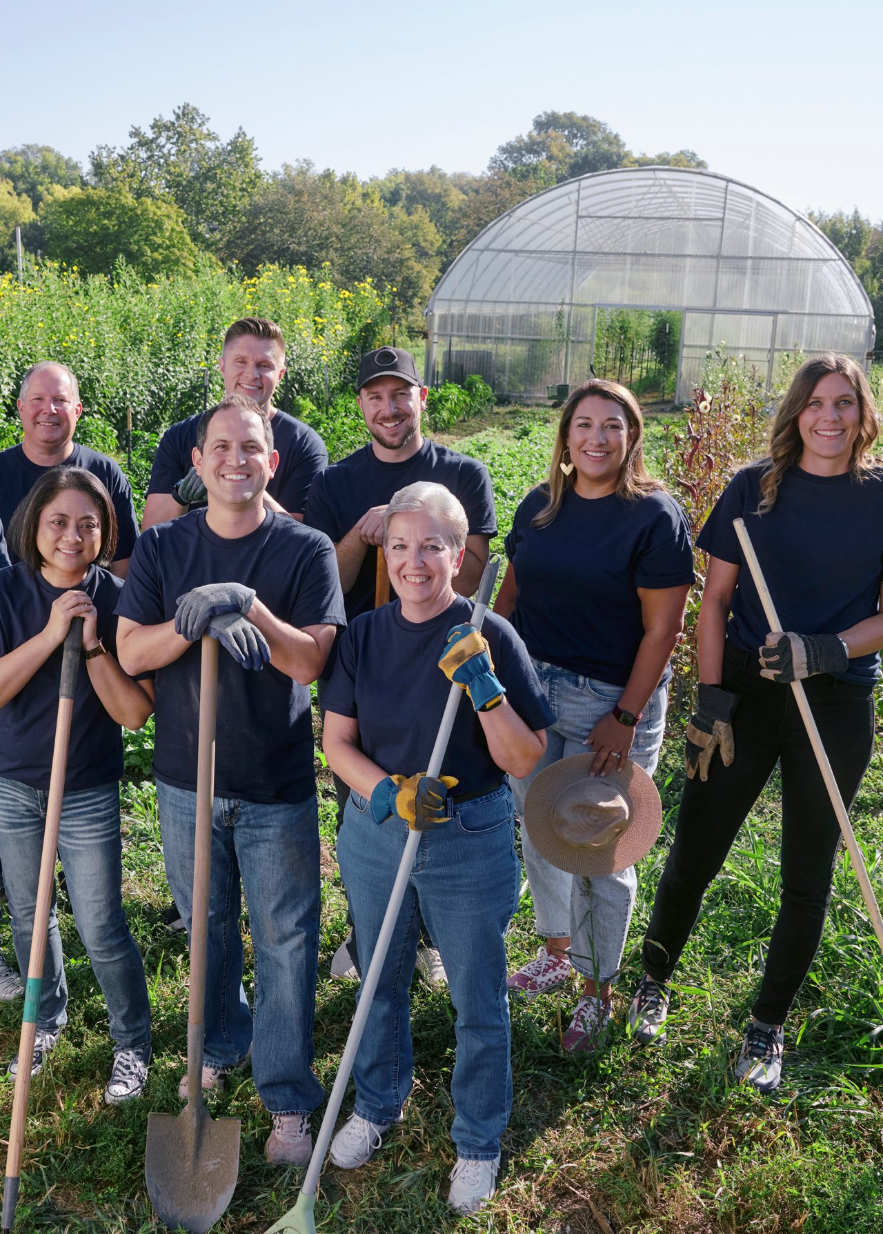 Enterprise Mobility team members supporting their local tree planting Urban Tree Initiative.