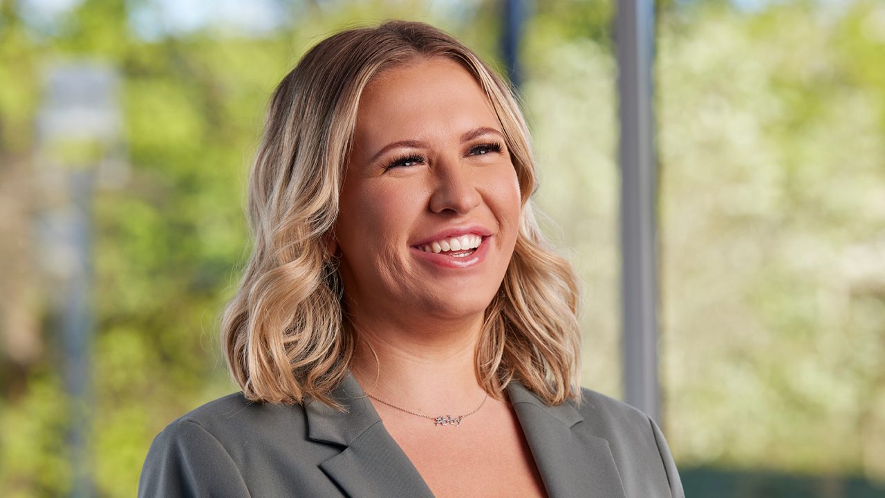 Membre de l’équipe Entreprise Mobility - Abby - Responsable de secteur
