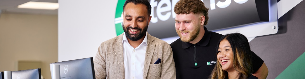 Un membre de l’équipe Enterprise Mobility en train de sourire. 